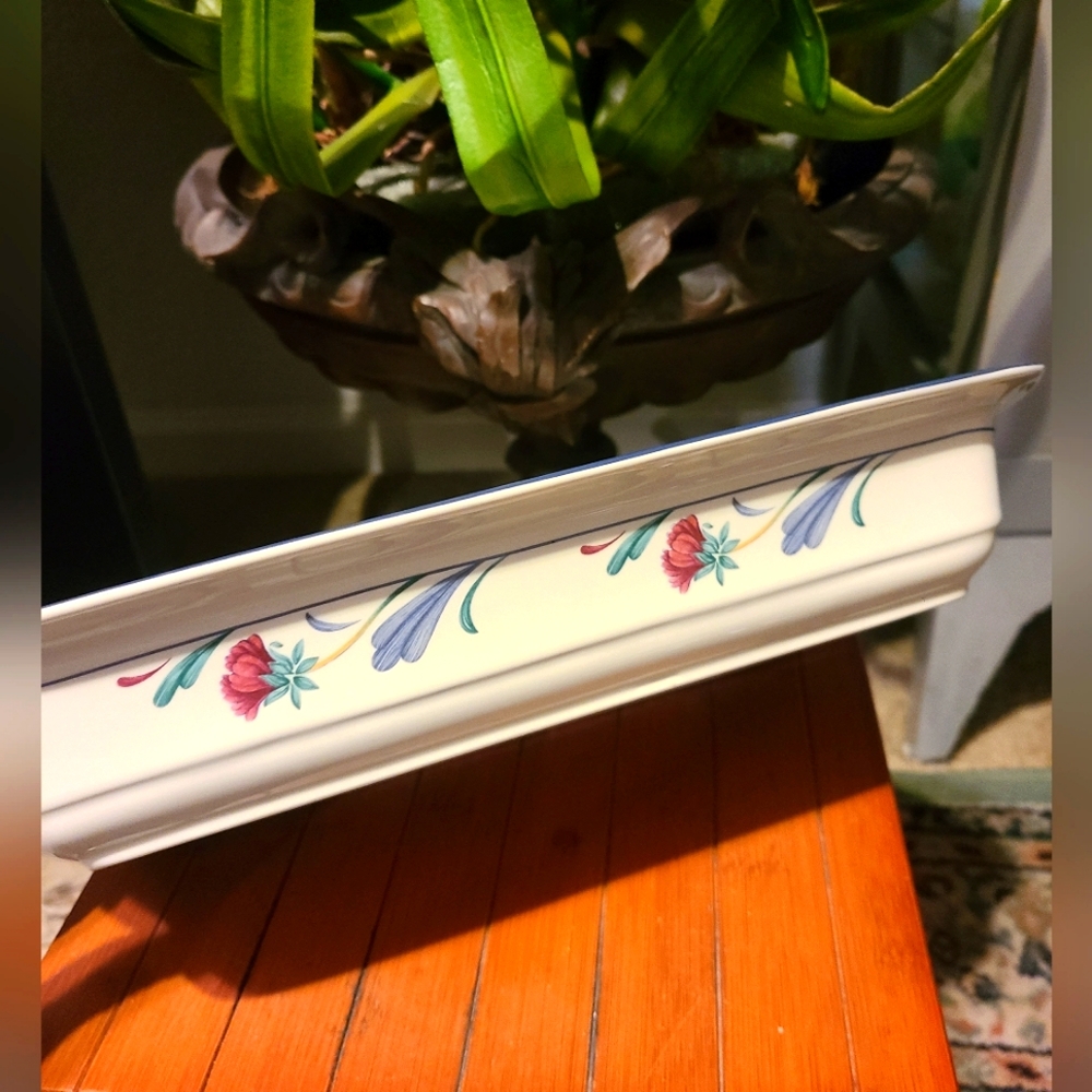 Lenox poppies on blue Botanical 13"